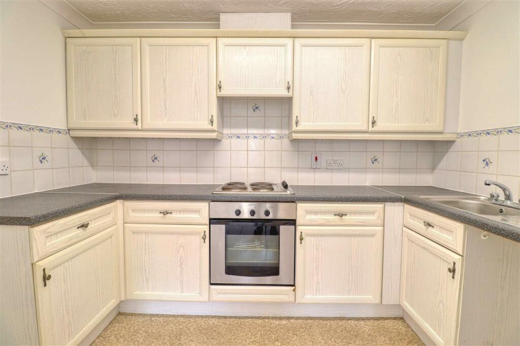 Additional property image - Westminster Court, Connaught Gardens East, Clacton on Sea
