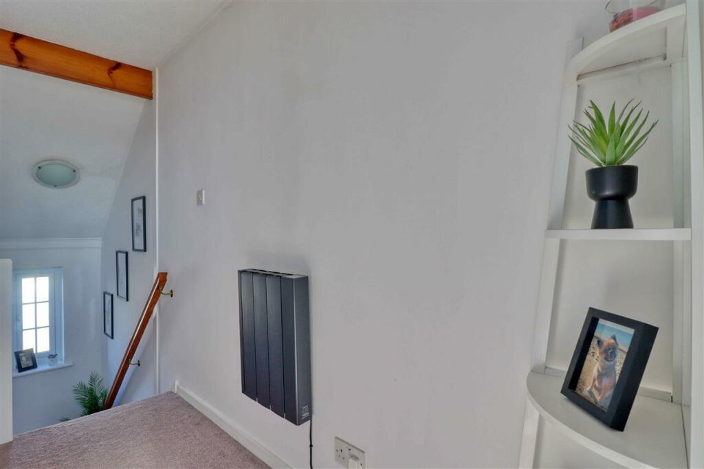 Additional property image - Camellia Crescent, Clacton on Sea