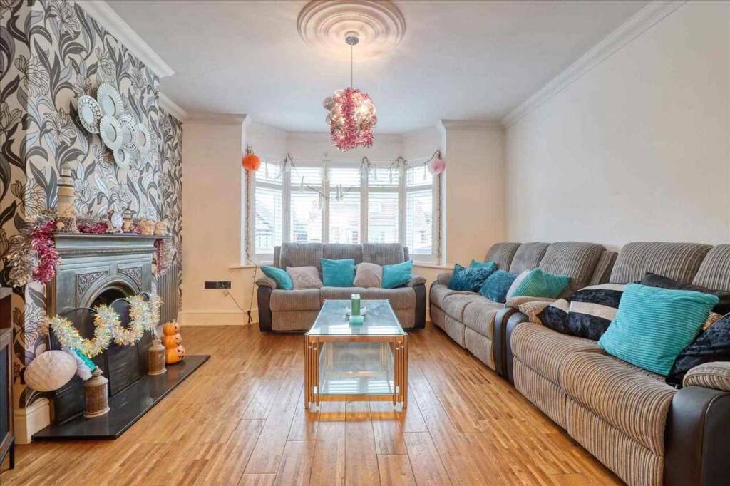 Additional property image - Madeira Road, Holland on Sea