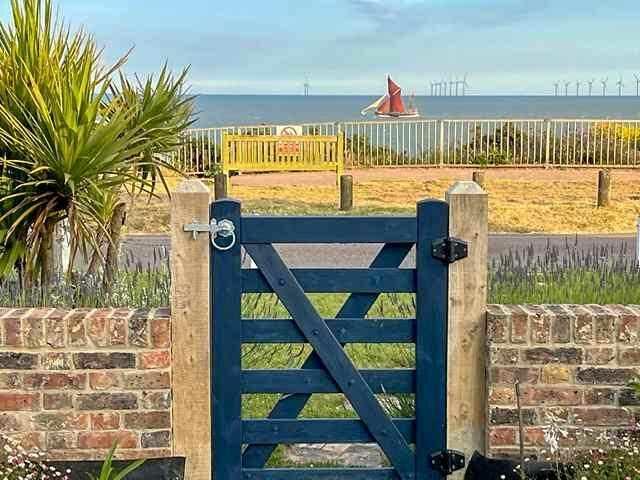 Additional property image - The Esplanade, Holland on Sea