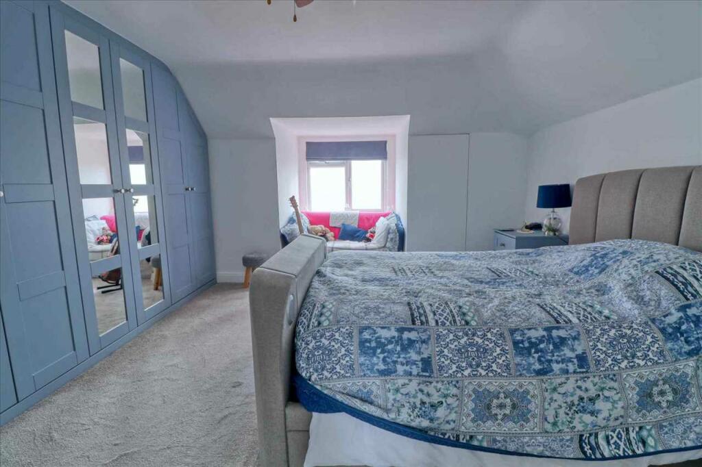 Additional property image - The Esplanade, Holland on Sea