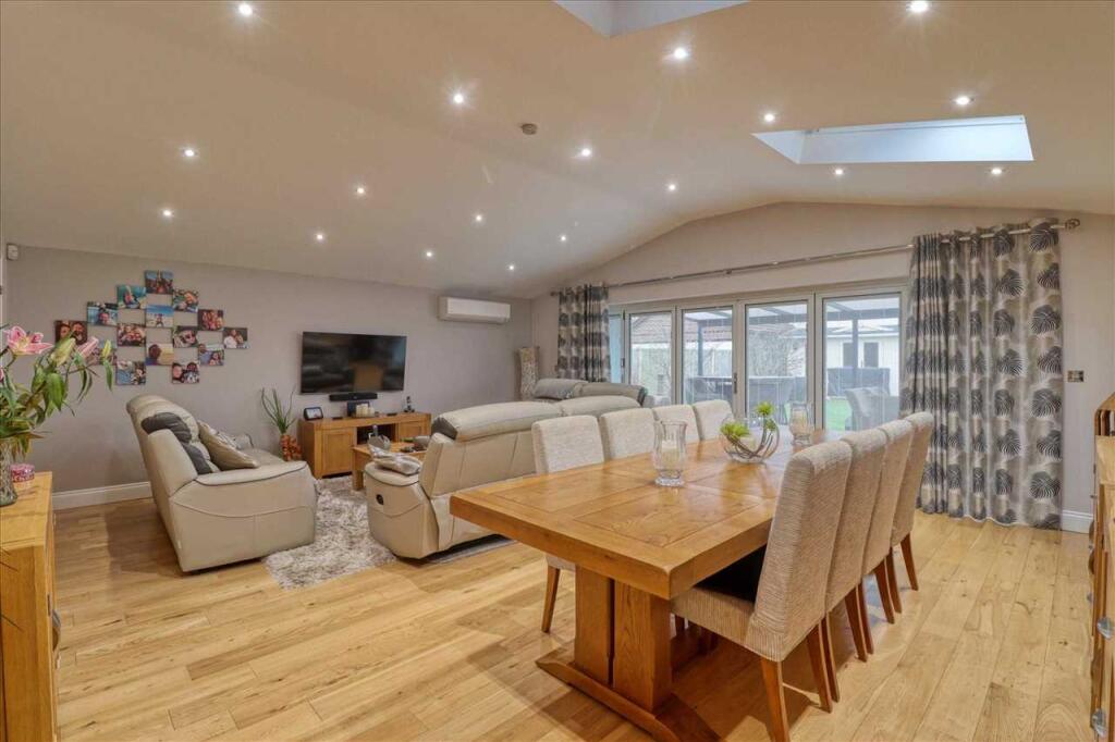 Additional property image - Elm Road, Little Clacton