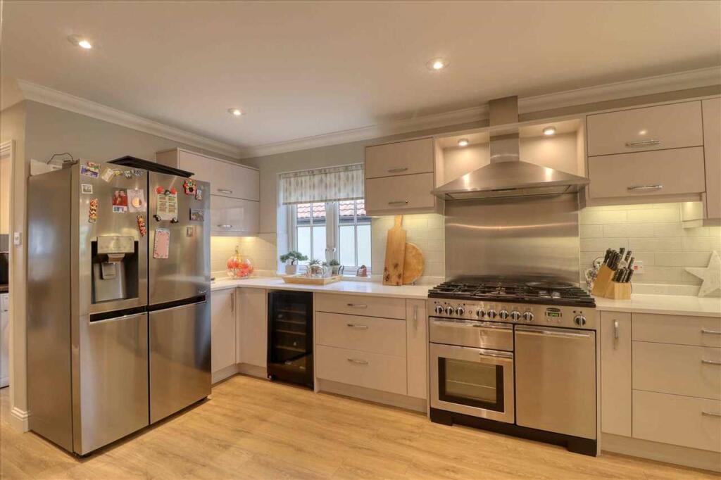 Additional property image - Elm Road, Little Clacton
