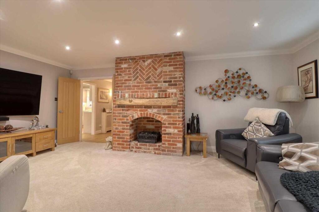 Additional property image - Elm Road, Little Clacton