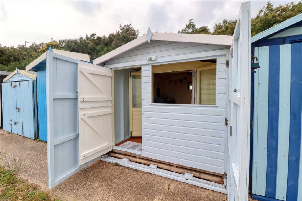 Main image of property: Beach Hut, Holland-on-Sea