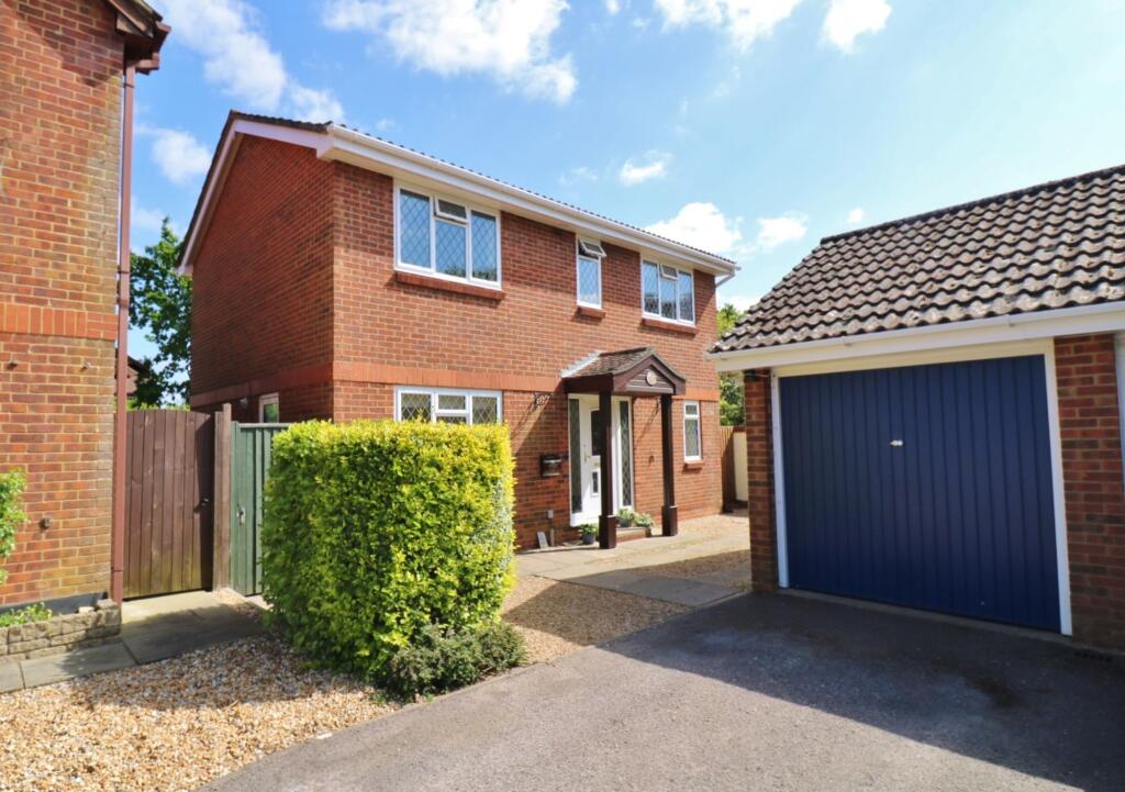 Main image of property: Hollybrook Gardens, Locks Heath, SO31