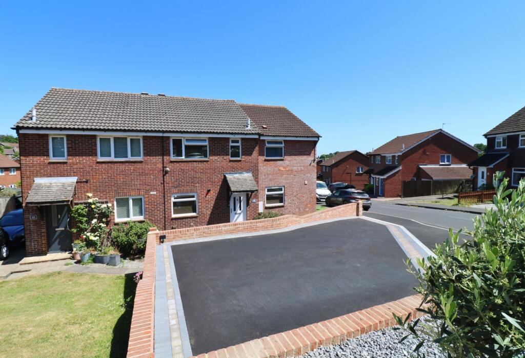 Main image of property: Grace Dieu Gardens, Bursledon, SO31
