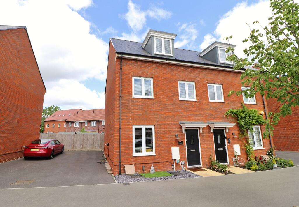 Main image of property: Kingsman Drive, Botley, SO32