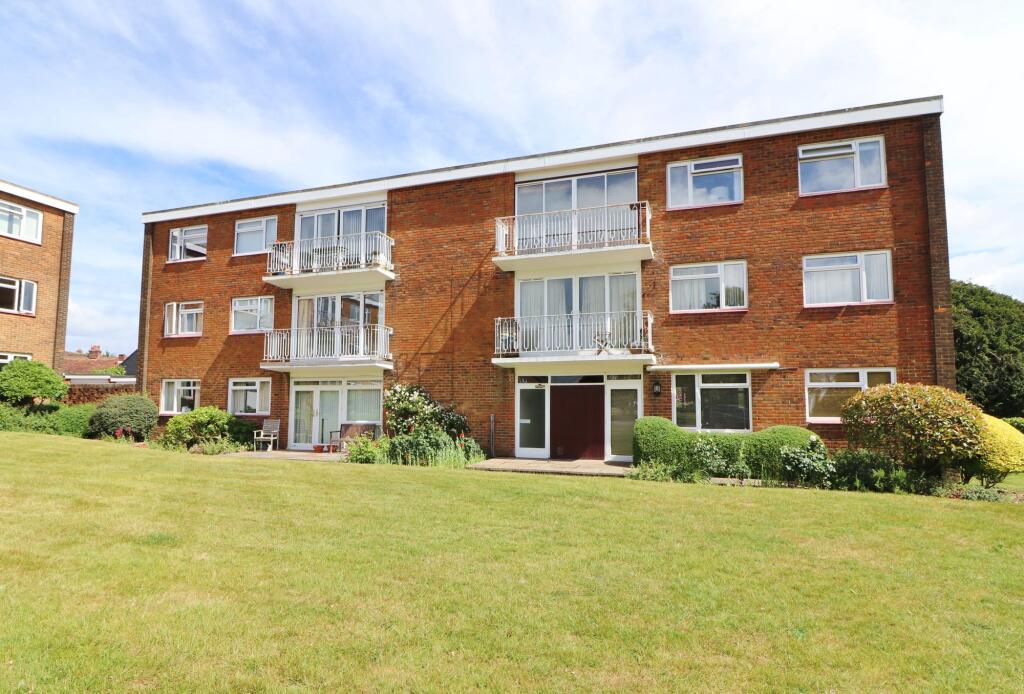 Main image of property: River Green, Hamble, SO31
