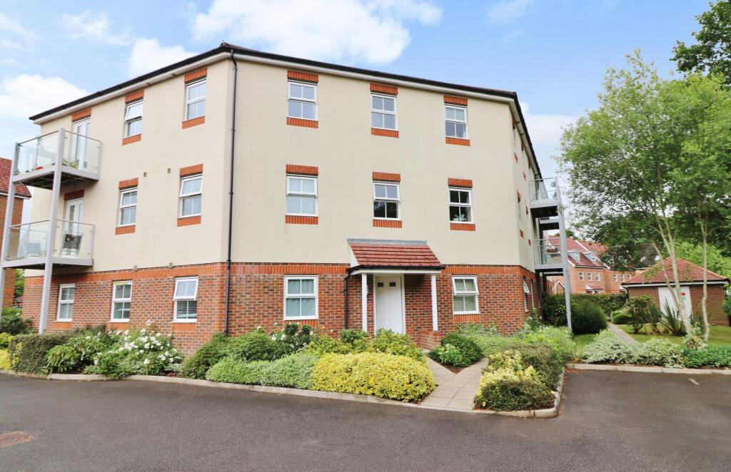Main image of property: Mescott Meadows, Hedge End, SO30