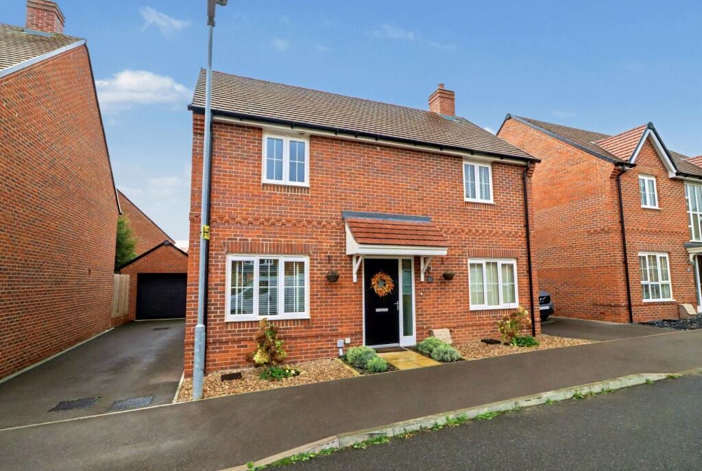 Main image of property: Troon Road, Botley, SO32