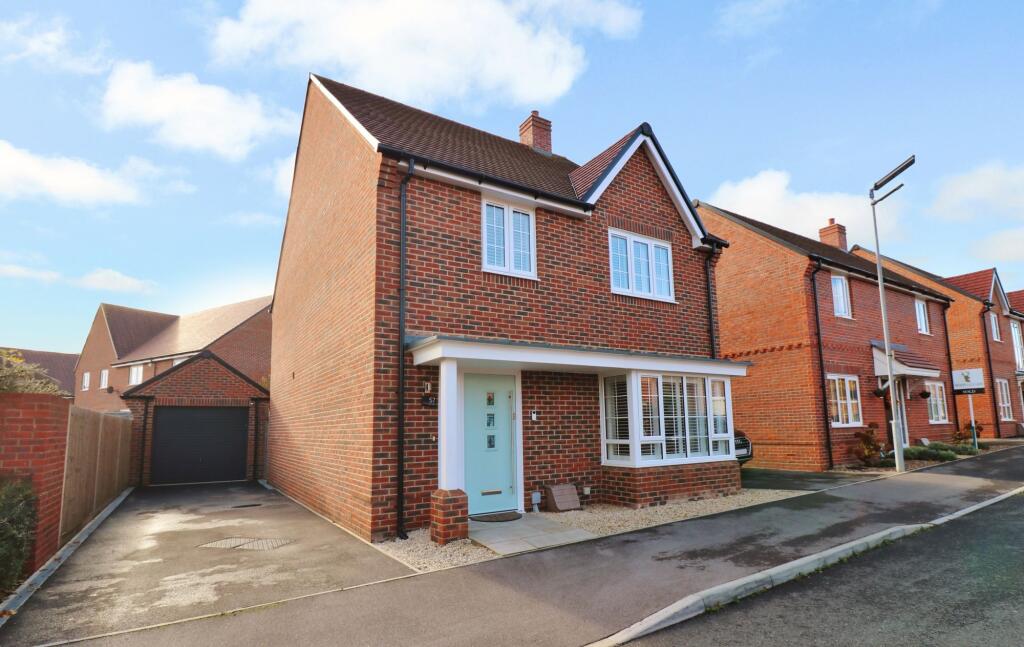 Main image of property: Troon Road, Botley, SO32