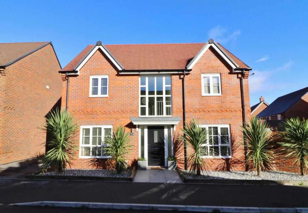 Main image of property: Troon Road, Botley, SO32