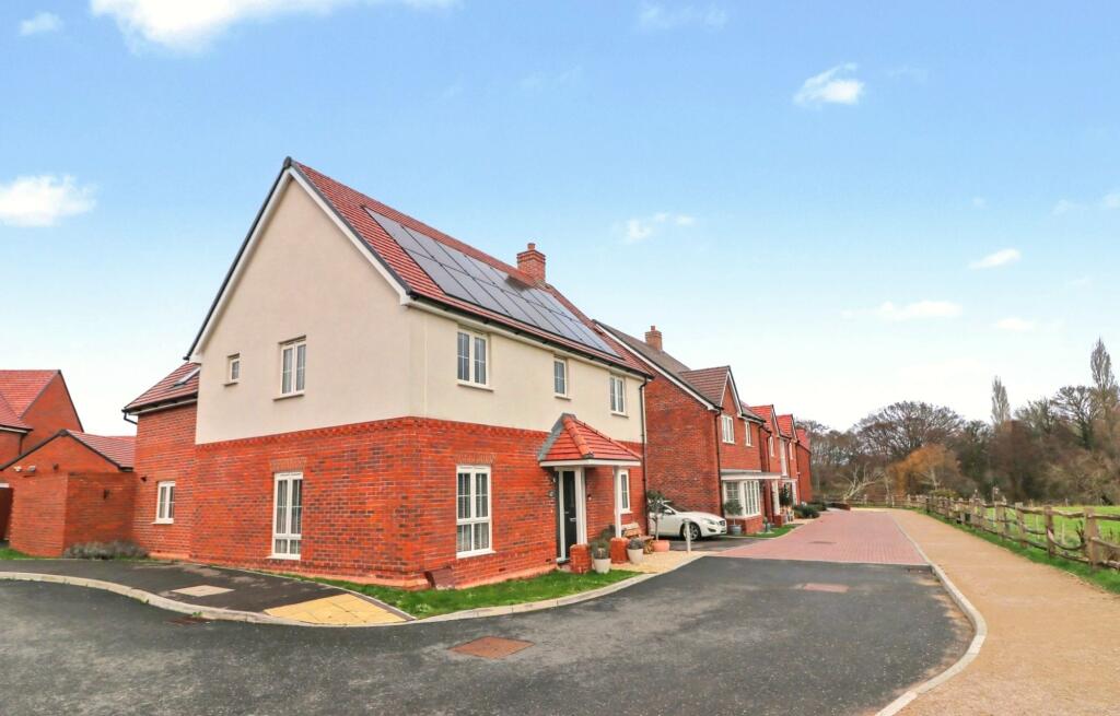 Main image of property: Troon Road, Botley, SO32