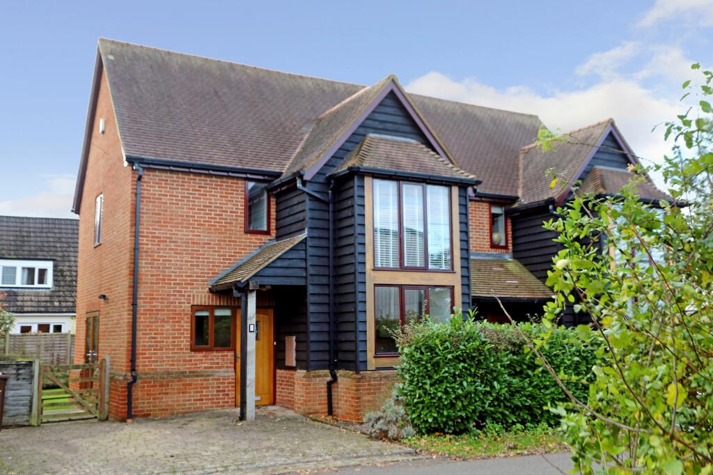 2 bedroom semidetached house for sale in Lower Chase Road, Waltham