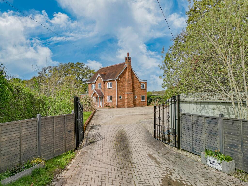 5 bedroom detached house for sale in Winchester Road, Upham, SO32