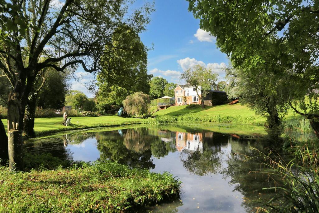 Main image of property: Netherhill, Botley, SO32