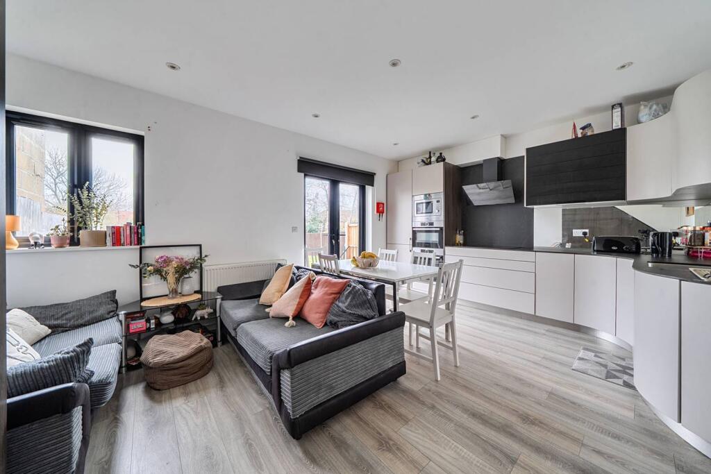 Main image of property: St Andrews Road, East Acton, London, W3
