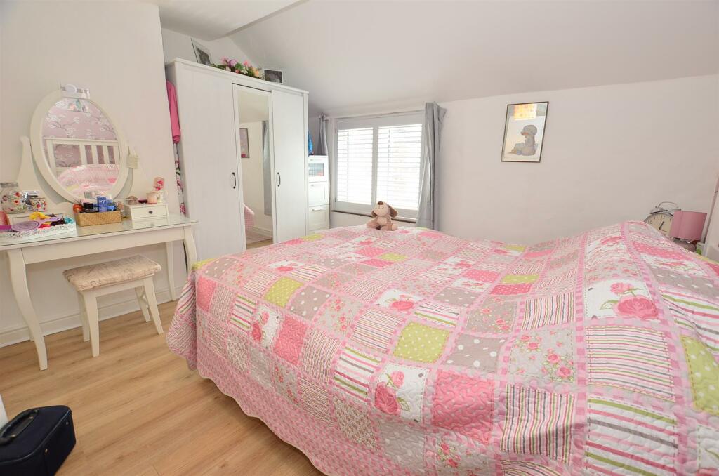 Additional property image - Apple Tree Cottage, Weston Road, Aston-On-Trent, Derby