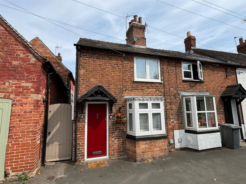 Main image of property: Apple Tree Cottage, Weston Road, Aston-On-Trent, Derby