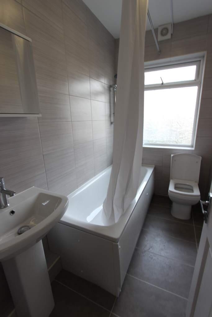 Main image of property: Ewart Grove, London, N22