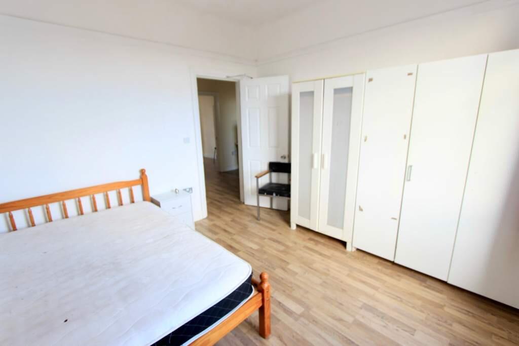 Main image of property: Green Lanes, London, N13