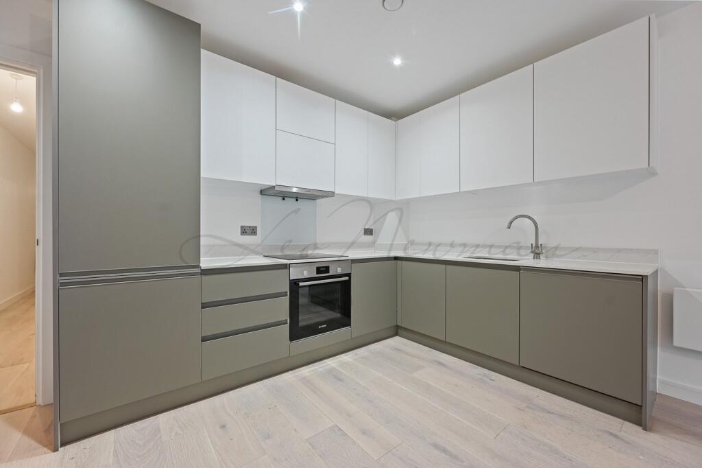 Main image of property: Caroline Street, Limehouse, E1