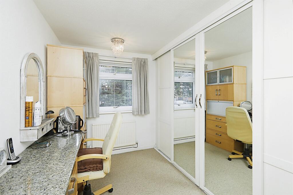 4 bedroom detached house for sale in Shardlow Road, Alvaston, Derby, DE24