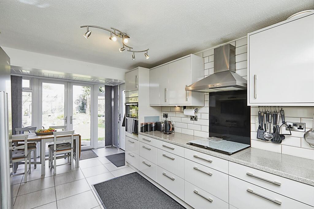 4 bedroom detached house for sale in Shardlow Road, Alvaston, Derby, DE24