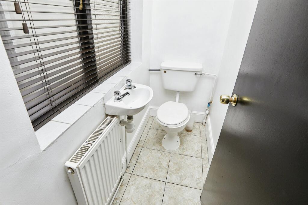 4 bedroom terraced house for sale in Slack Lane, Derby, DE22