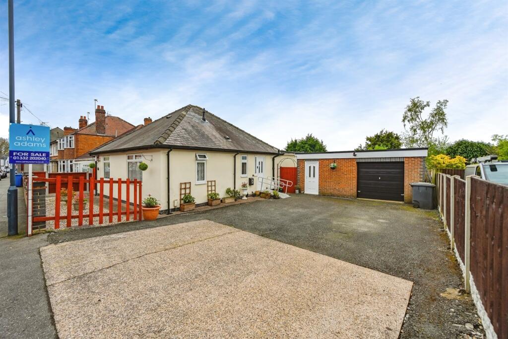 3 bedroom detached bungalow for sale in Stockbrook Road, Derby, DE22
