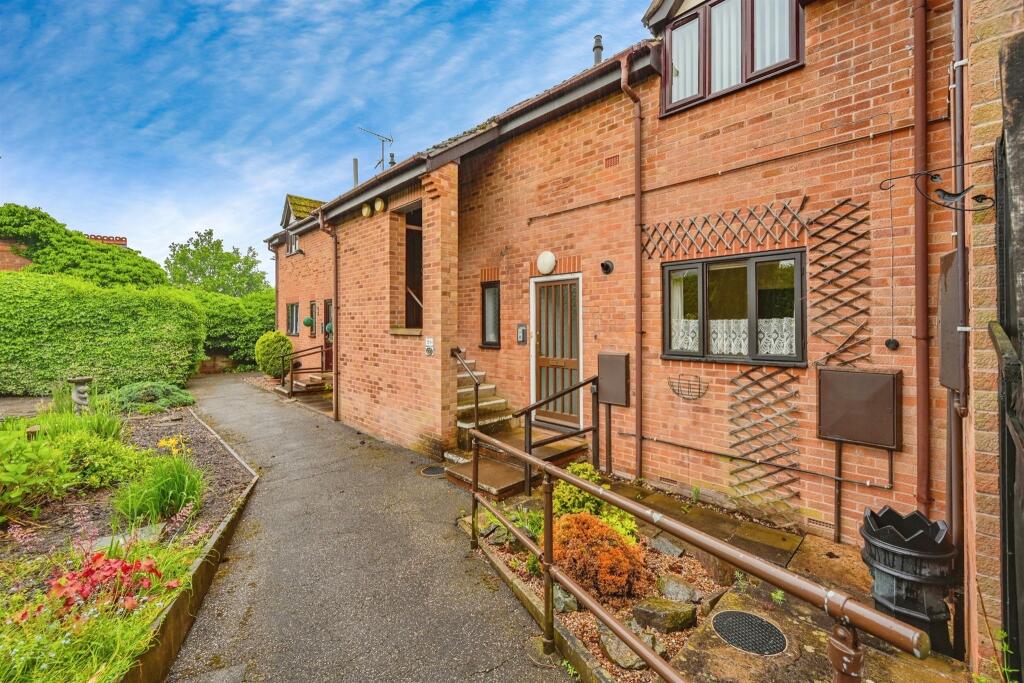 2 bedroom ground floor flat for sale in Stenson Road, Derby, DE23