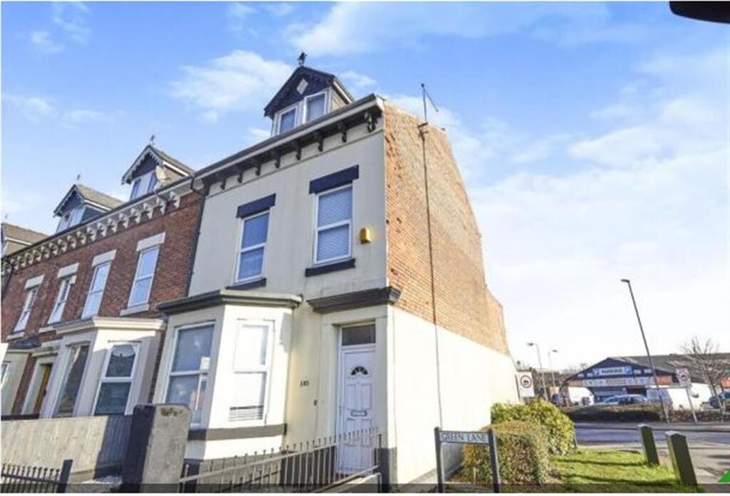 6 bedroom end of terrace house