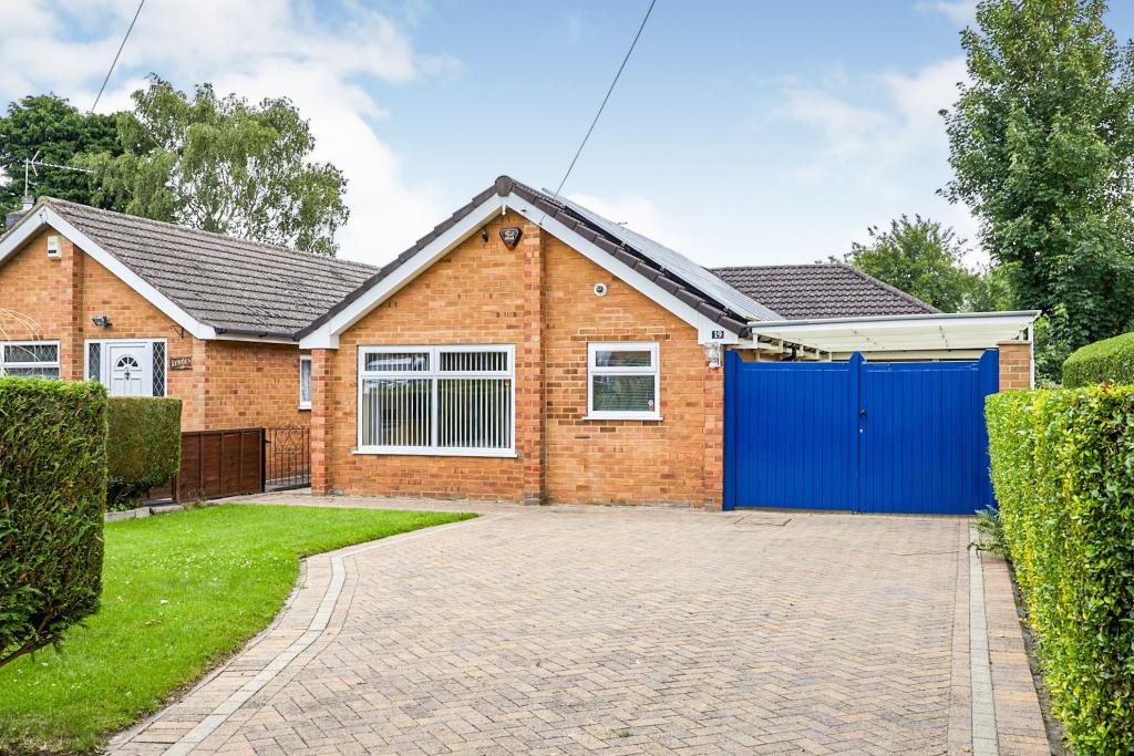 2 bedroom detached bungalow for sale in Station Road, Chellaston, Derby