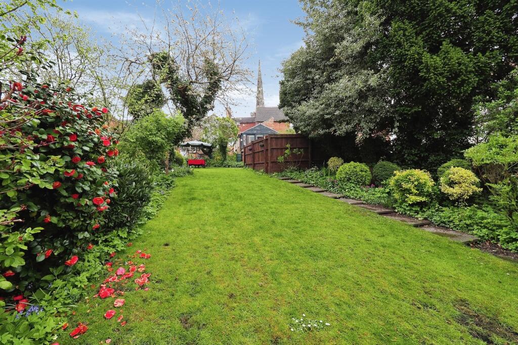 4 bedroom character property for sale in Borough Street, Castle