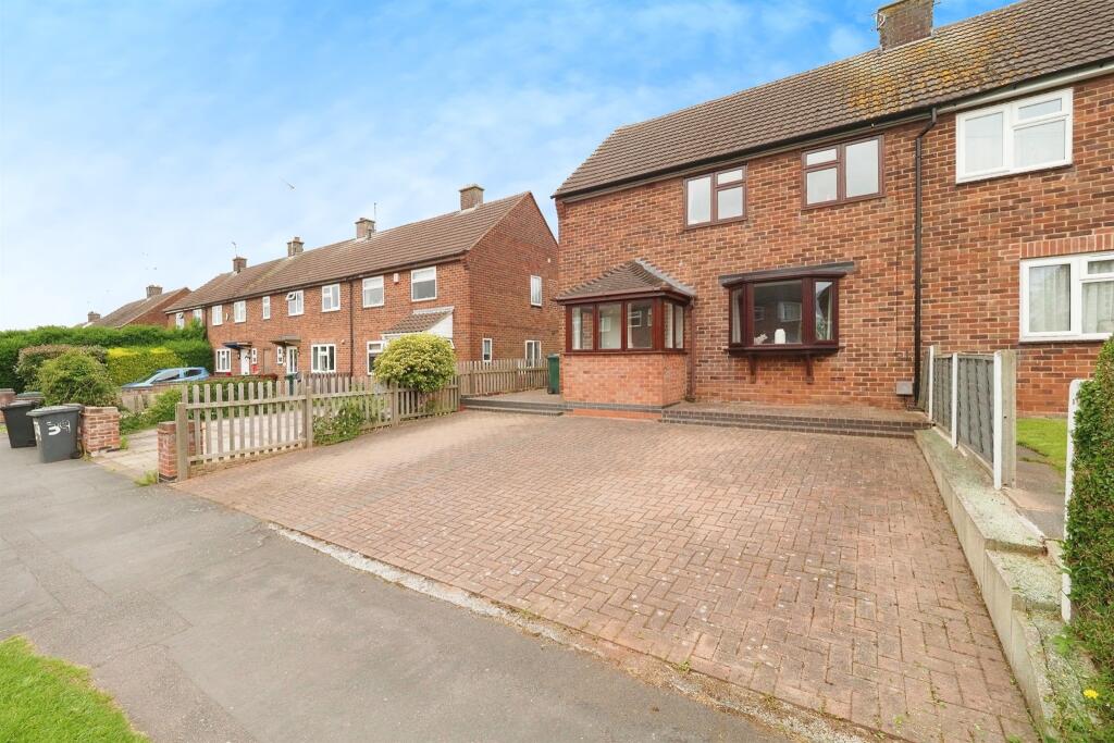 3 bedroom semidetached house for sale in Springfield Road, Repton
