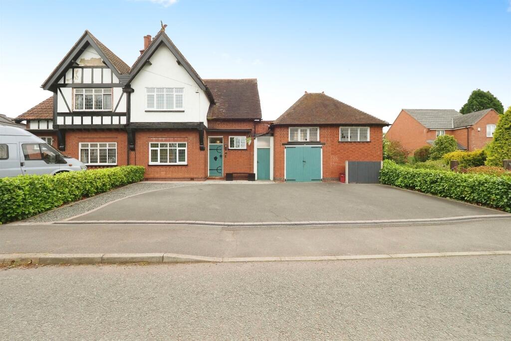 3 bedroom semidetached house for sale in Station Road, Ibstock, LE67