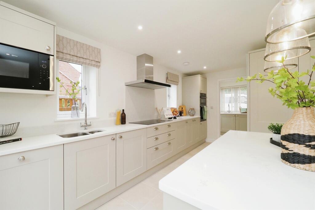 Additional property image - Commerce Street, Melbourne, Derby