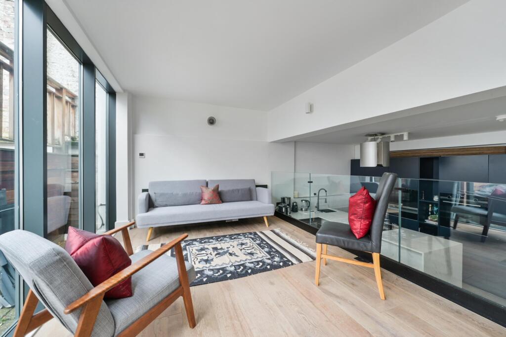 Main image of property: Mildmay Grove North, London N1