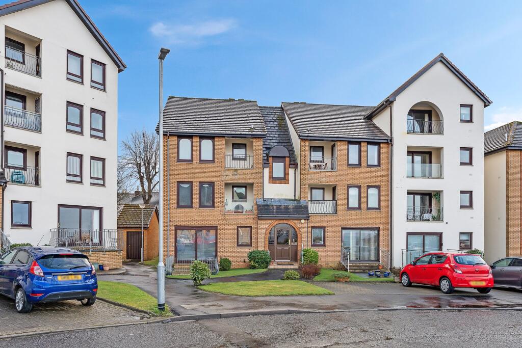 Main image of property: 32 Hollywood, Largs - KA30 8SP