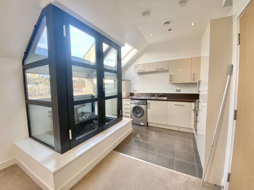 Additional property image - Harbourside, Great Eastern House, BS1 6GP