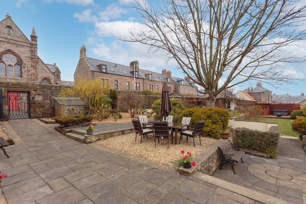 8 bedroom detached house for sale in Glenerne House, Albert Road