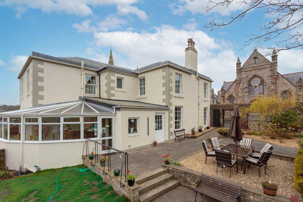 8 bedroom detached house for sale in Glenerne House, Albert Road