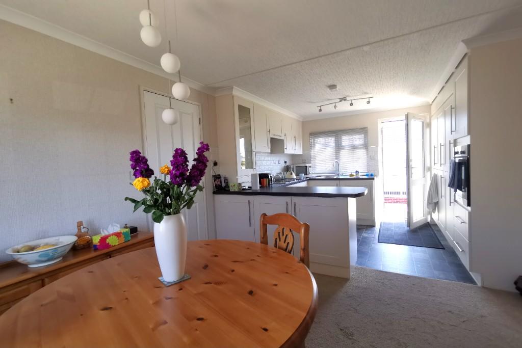 2 bedroom detached bungalow for sale in Oak Tree Lane, Eastbourne, East