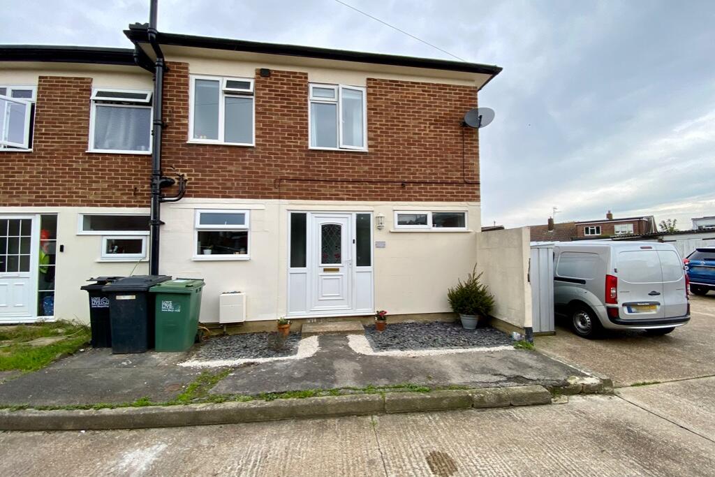 3 bedroom end of terrace house for sale in Polegate, East Sussex, BN26