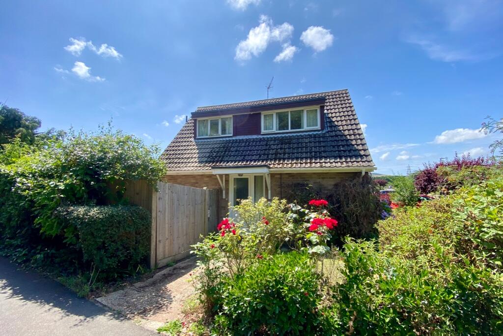 3 bedroom detached bungalow for sale in Shepham Lane, Polegate, East