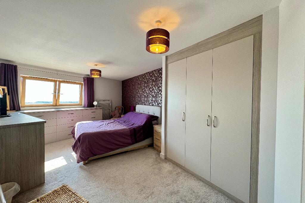 Additional property image - Sea Views, Sovereign Harbour, BN23