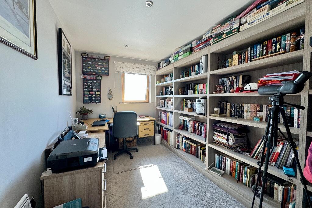 Additional property image - Sea Views, Sovereign Harbour, BN23