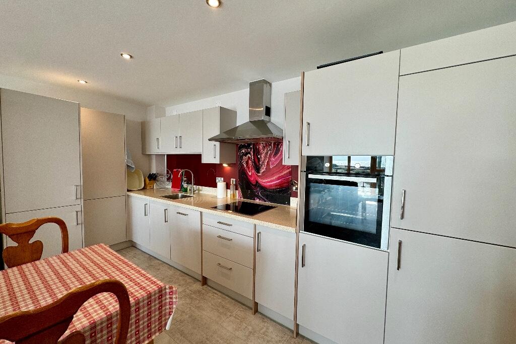 Additional property image - Sea Views, Sovereign Harbour, BN23