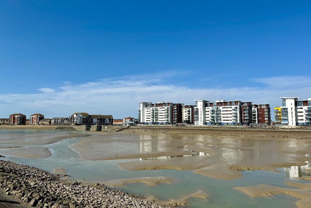 Additional property image - Sea Views, Sovereign Harbour, BN23